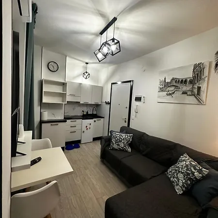 Διαμέρισμα Antares Piazza Fontana *